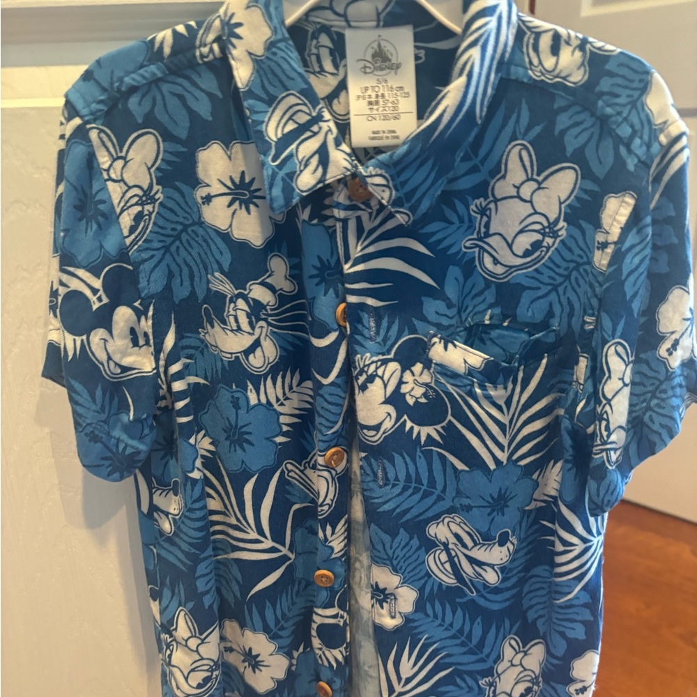 Disney Hawaii button down shirt